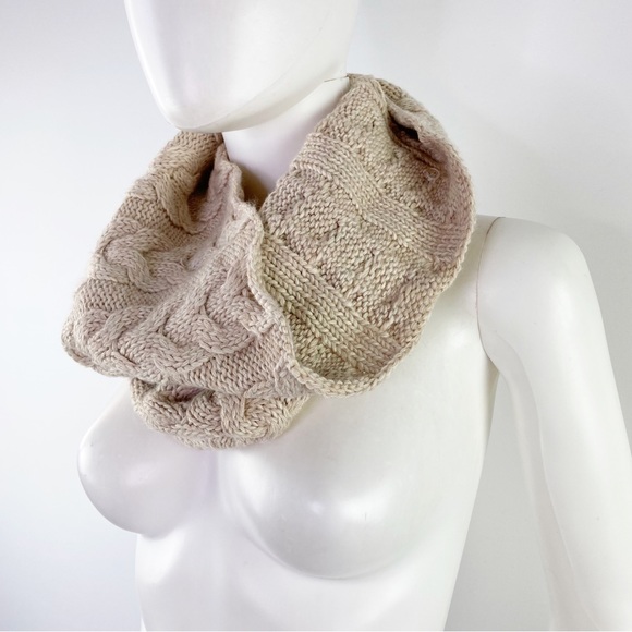 J. Crew Tan Beige Cable-Knit Infinity Scarf - Picture 2 of 7